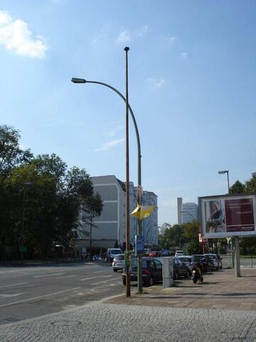 Fahnenmast am ehemaligen Grenzübergang Chausseestraße (nicht mehr vorhanden)