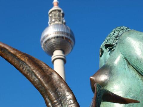 Fernsehturm Berlin Neptunbrunnen