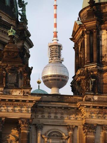 Fernsehturm Berlin und Berliner Dom